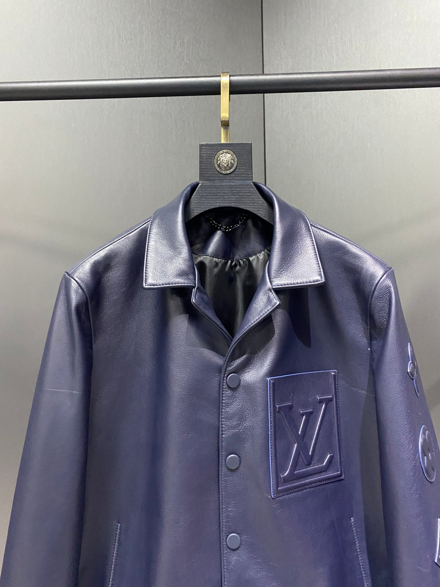 Louis Vuitton Deri Mont