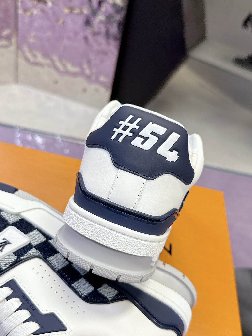 Louis Vuitton Sneaker