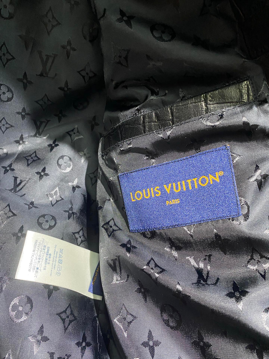 Louis Vuitton Deri Mont