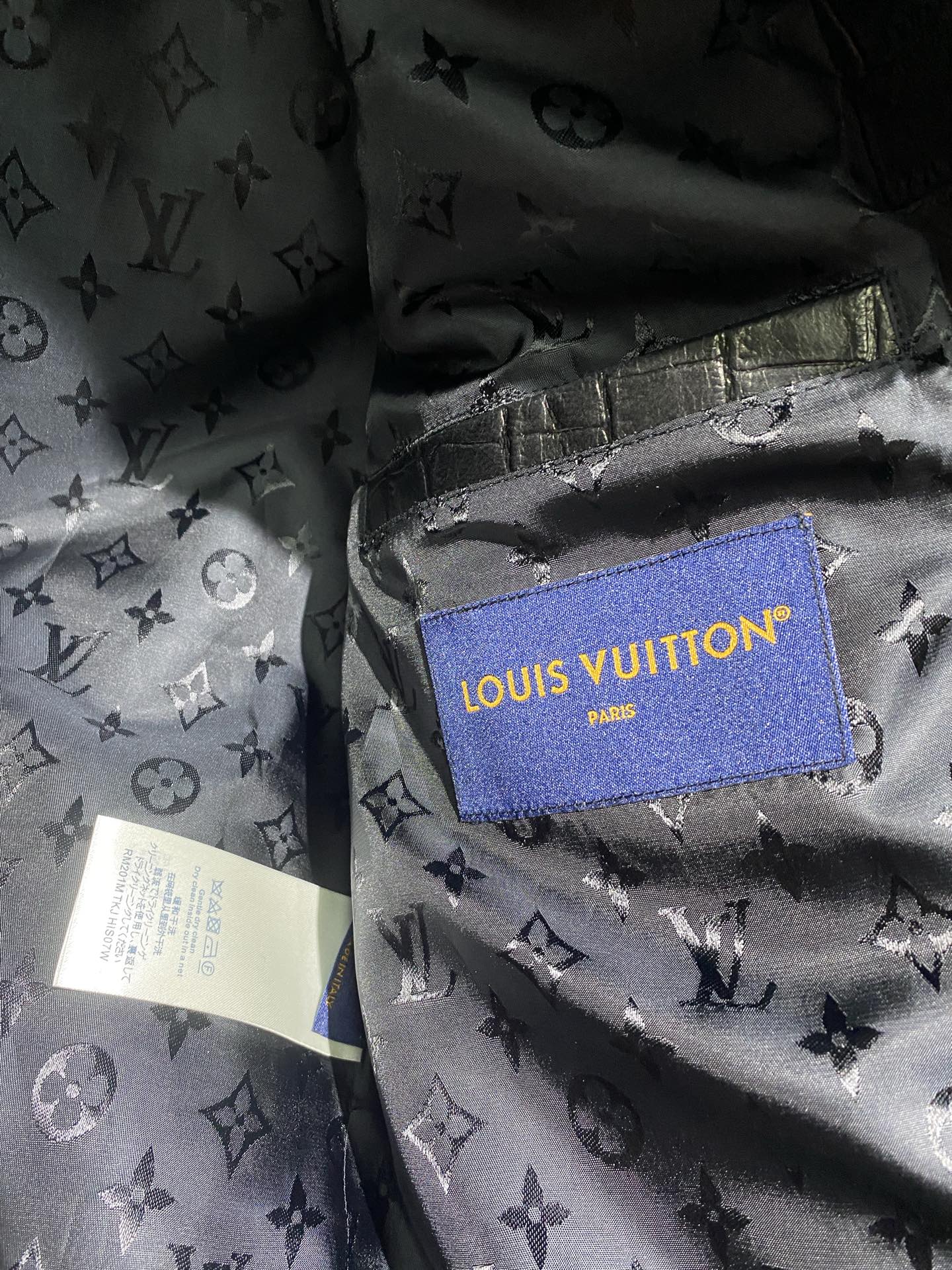 Louis Vuitton Deri Mont