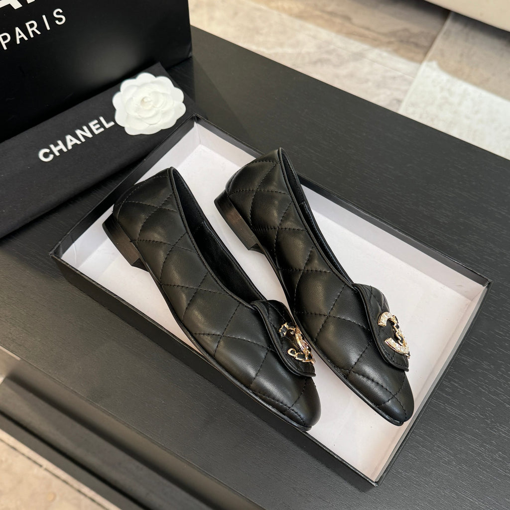 Chanel Slipper