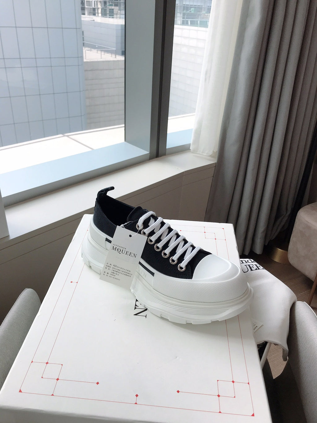 Alexander McQueen Sneaker