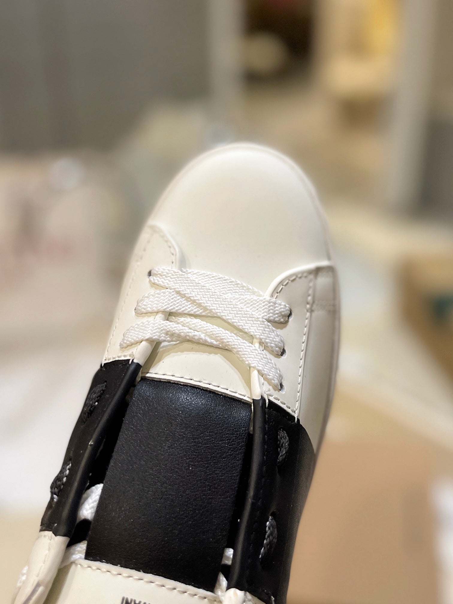 Valentino Sneaker