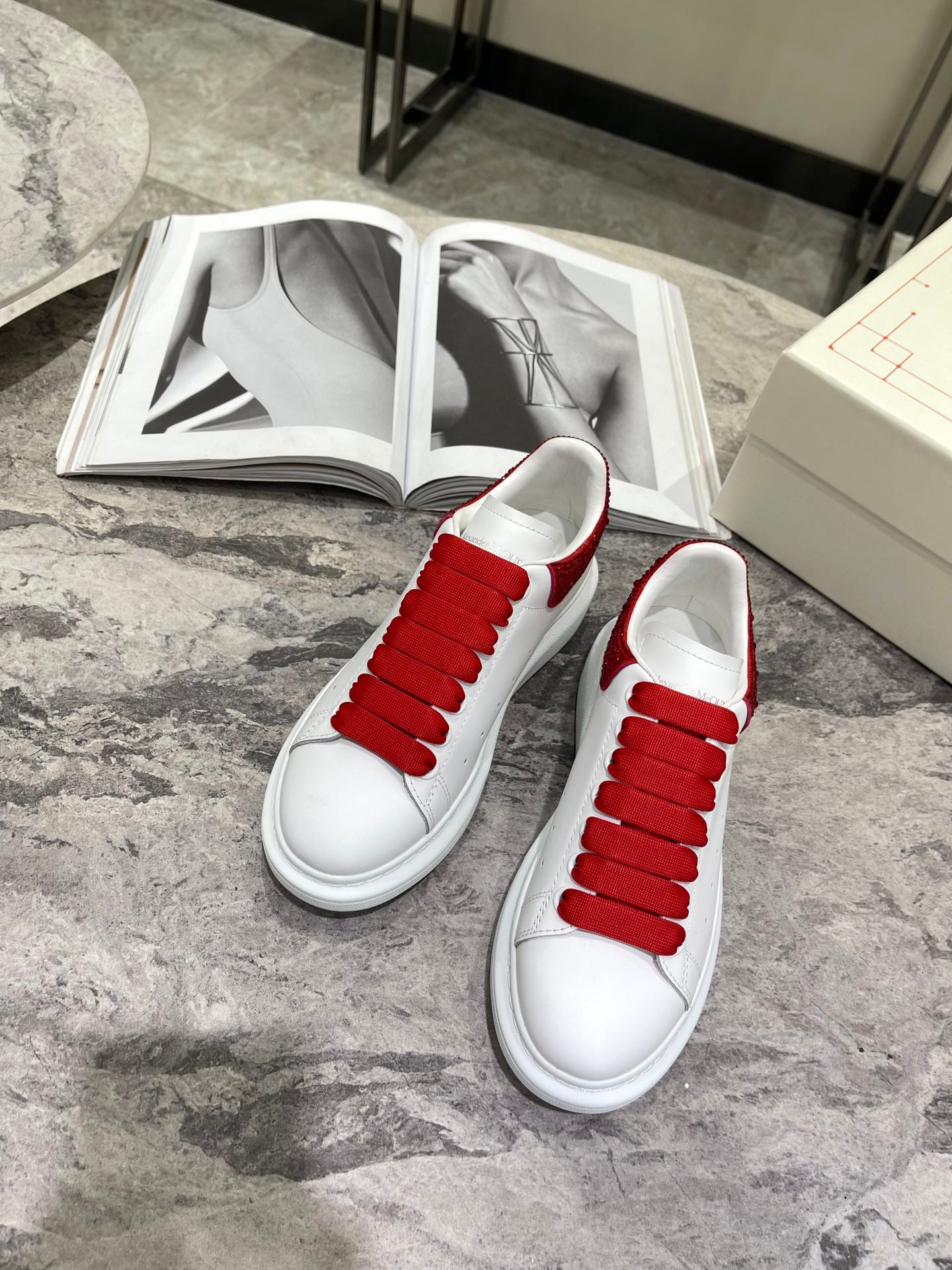 Alexander McQueen Sneaker