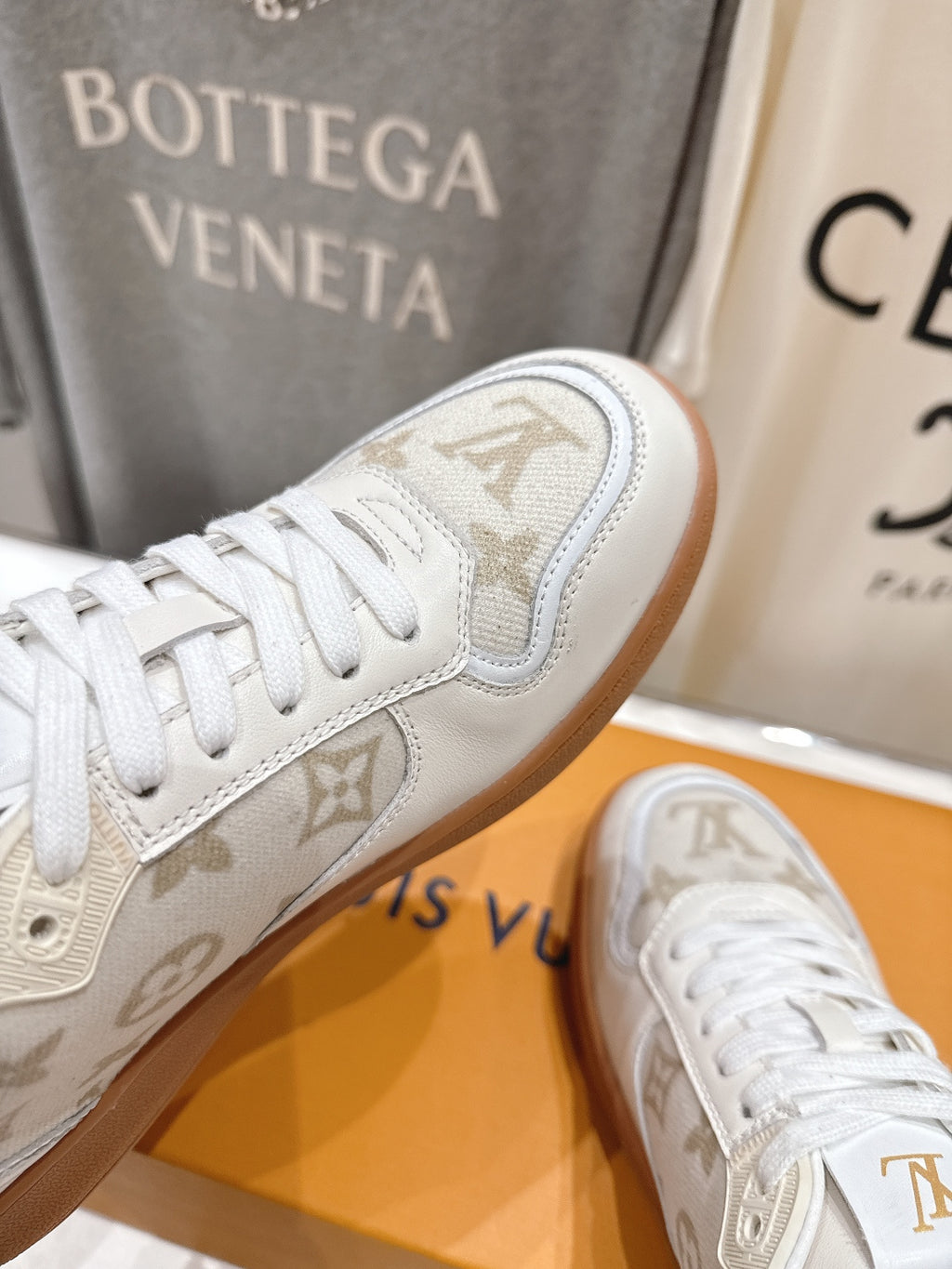Louis Vuitton Sneaker