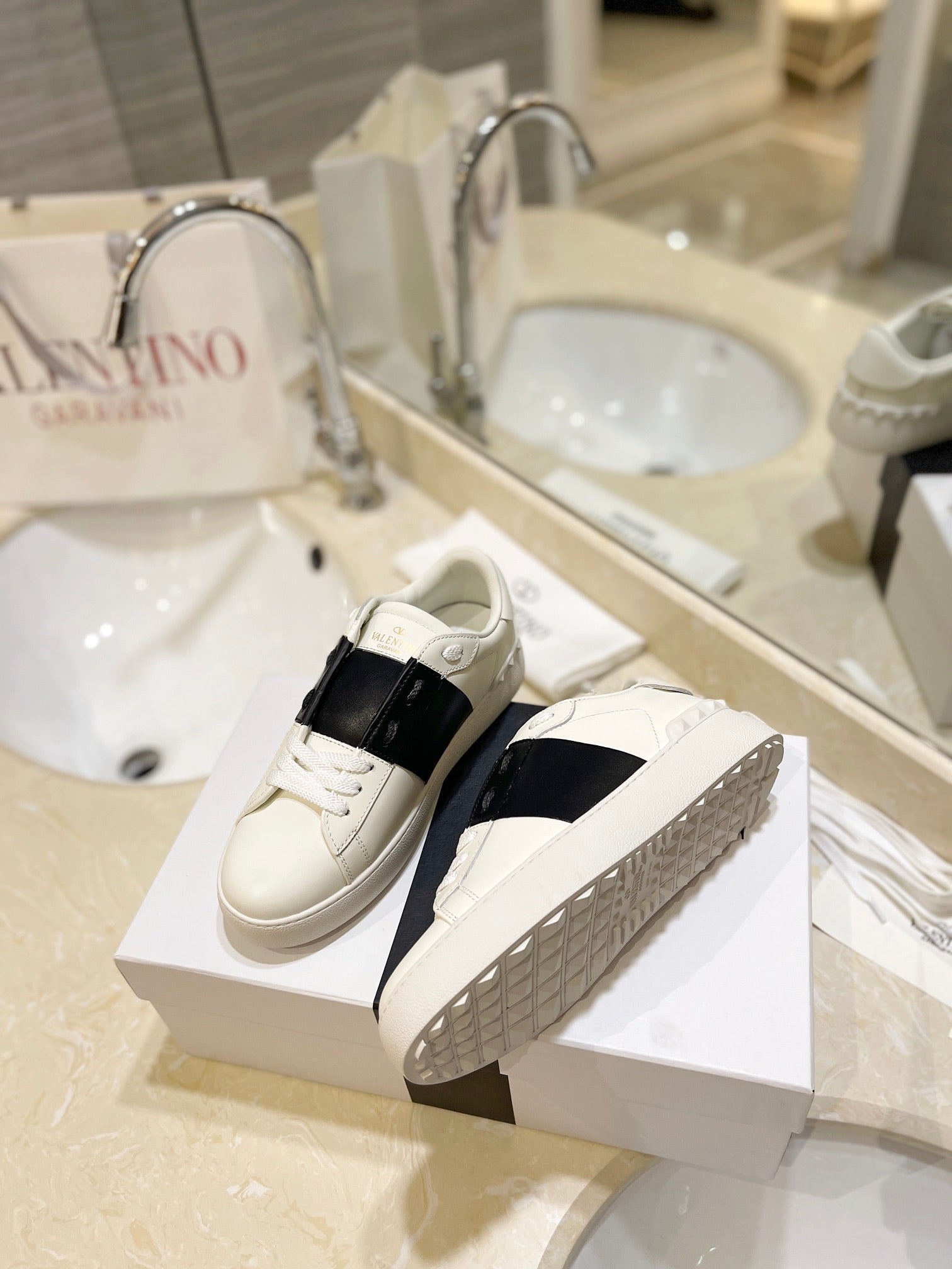 Valentino Sneaker