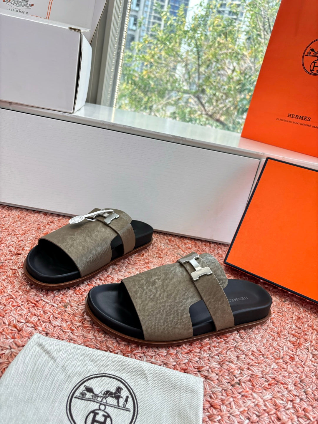 Hermes Slipper
