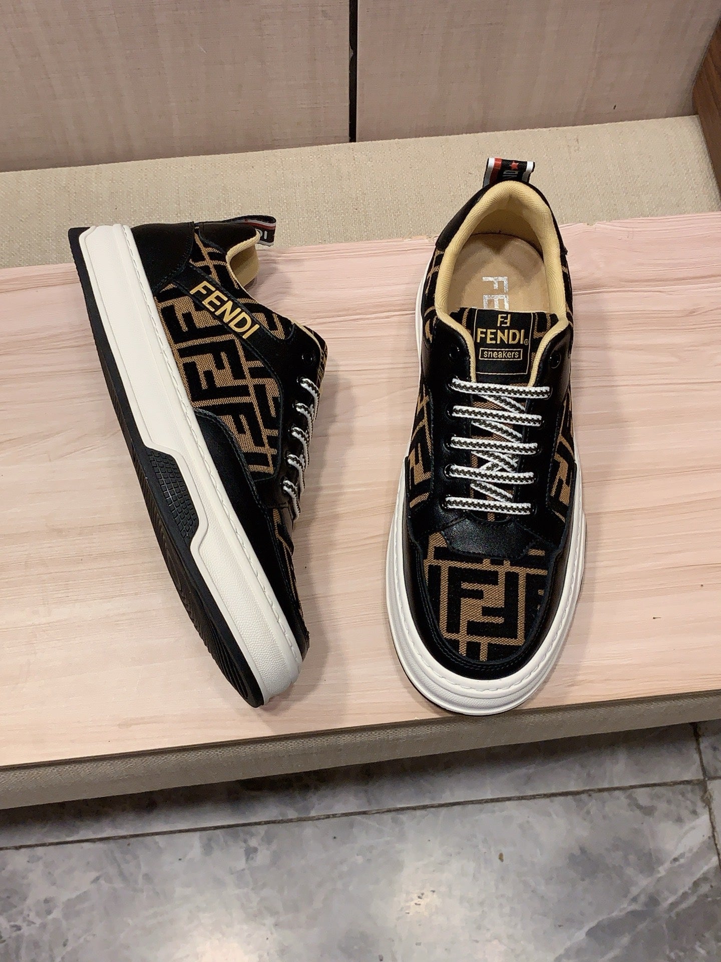 Fendi Sneaker