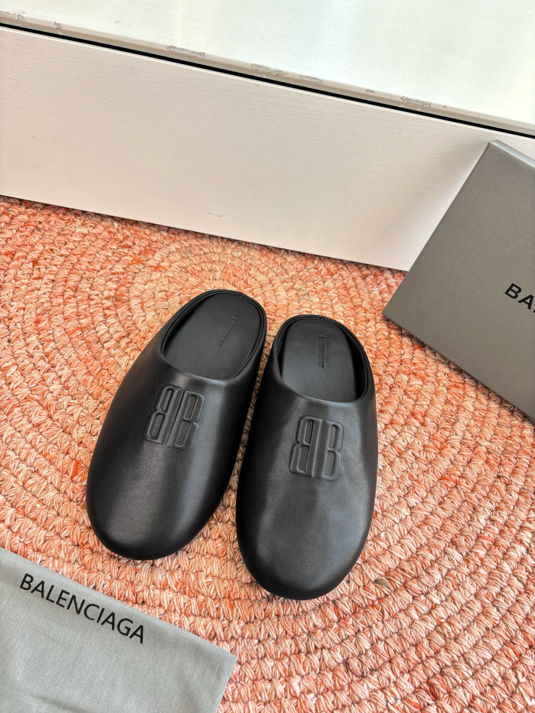 Balenciaga Slipper
