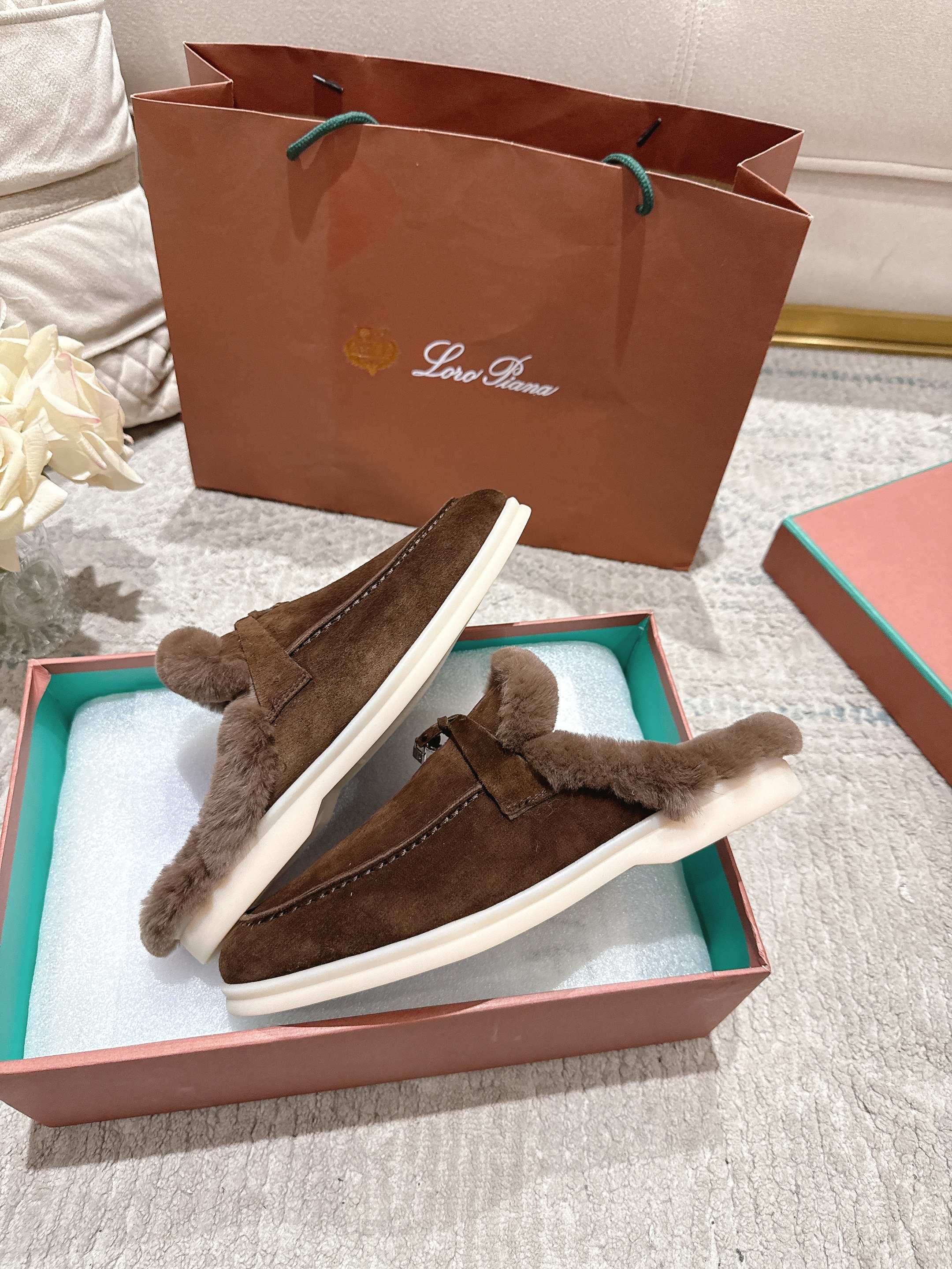 Loro Piana Slipper