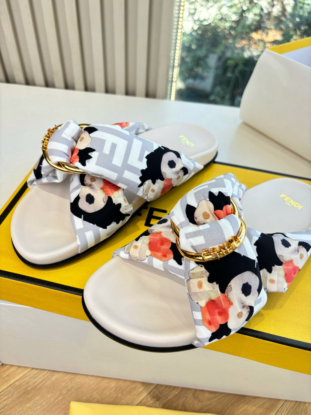 Fendi Slipper