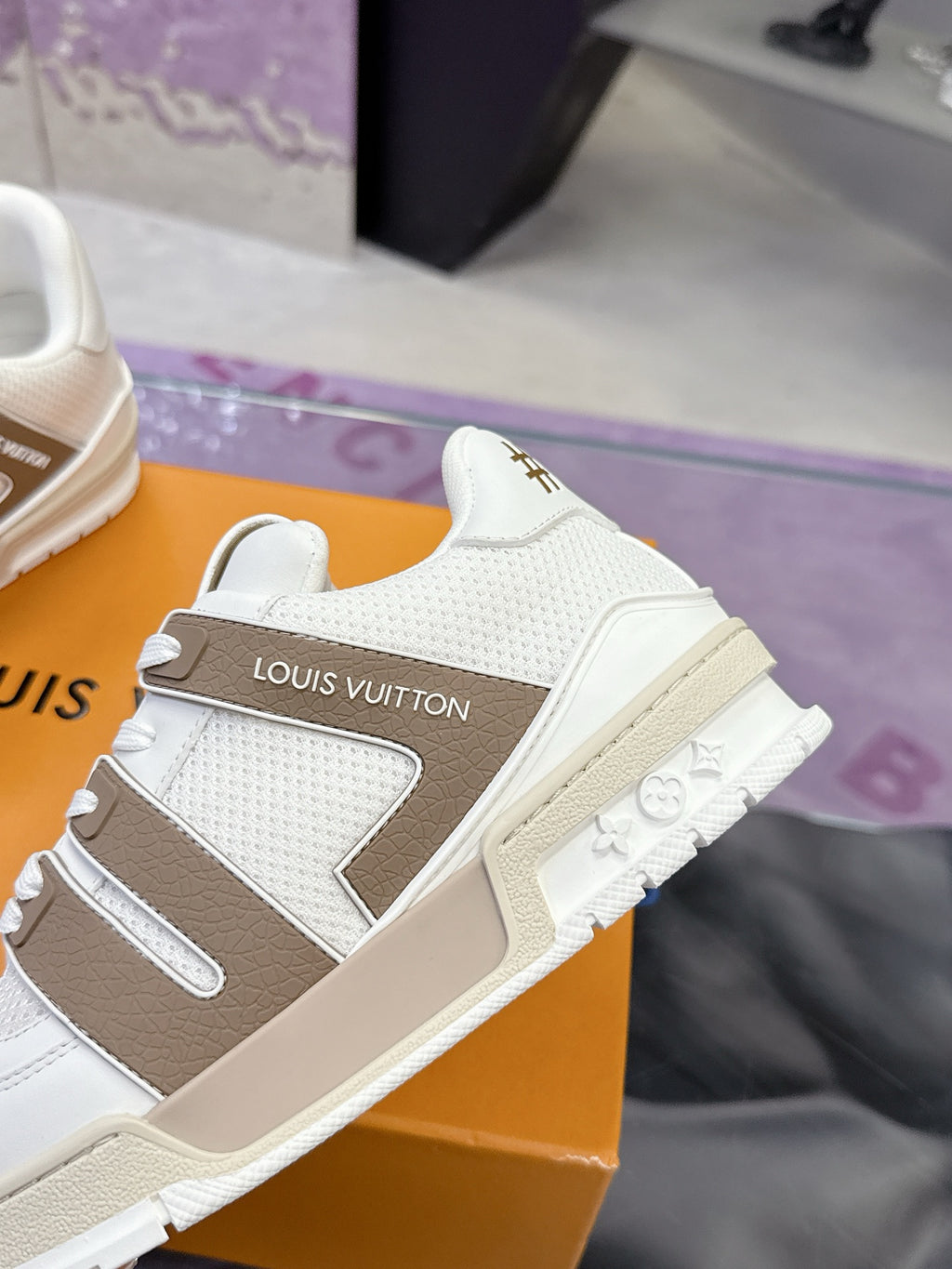 Louis Vuitton Sneaker