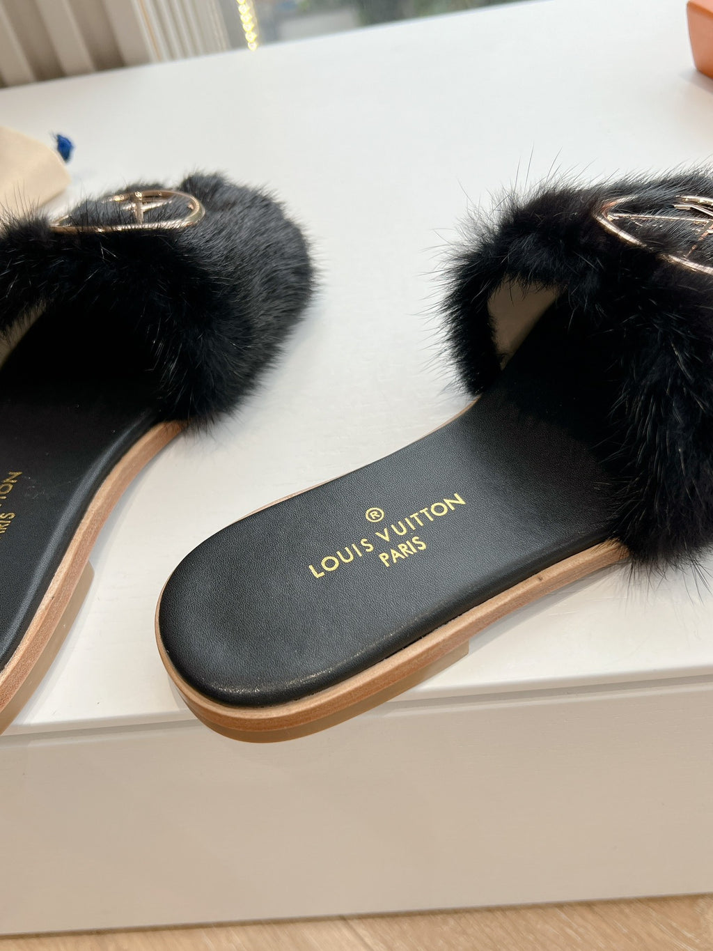 Louis Vuitton Slipper