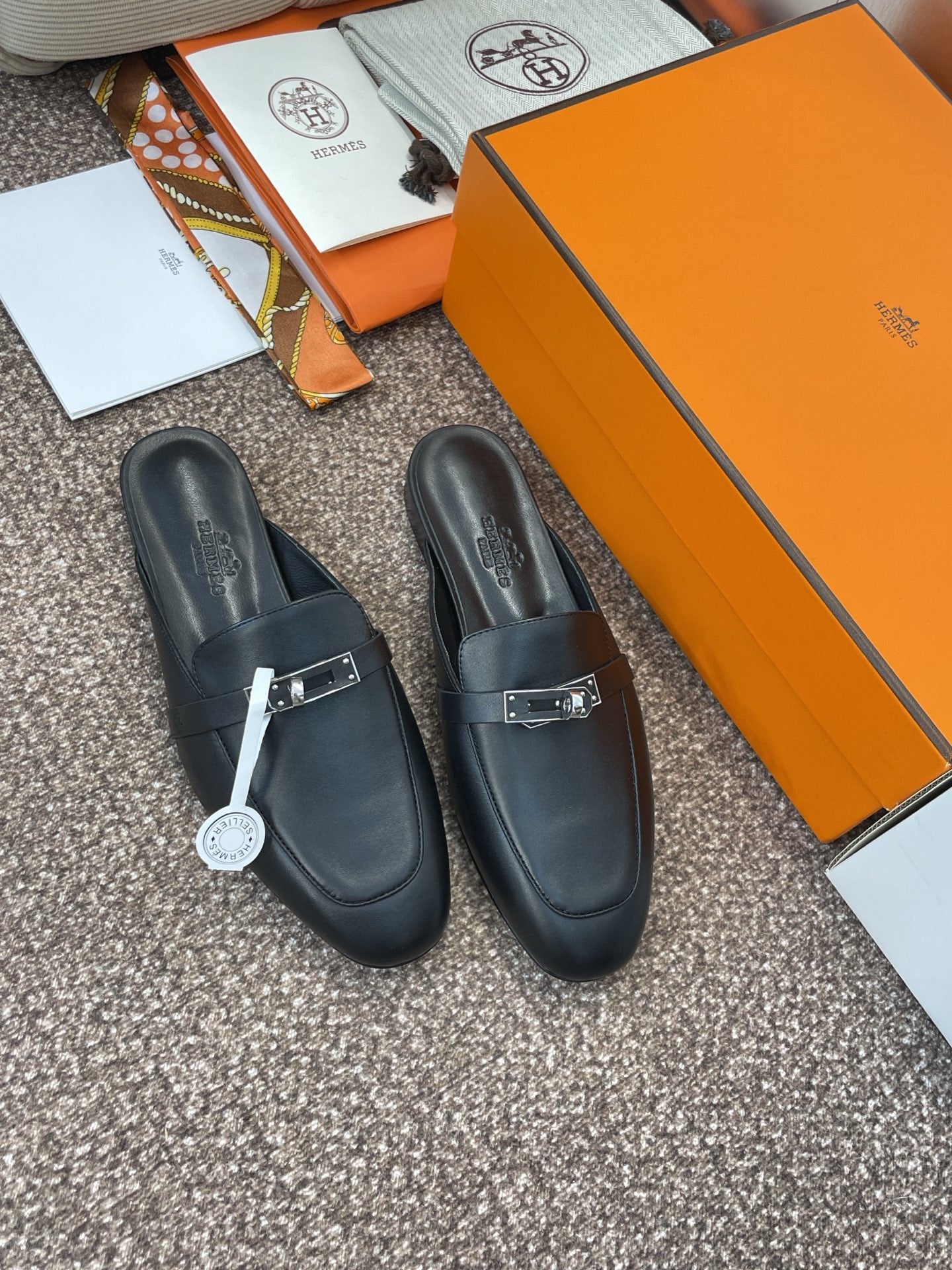 Hermes Slipper