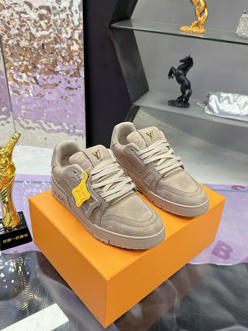 Louis Vuitton Sneaker