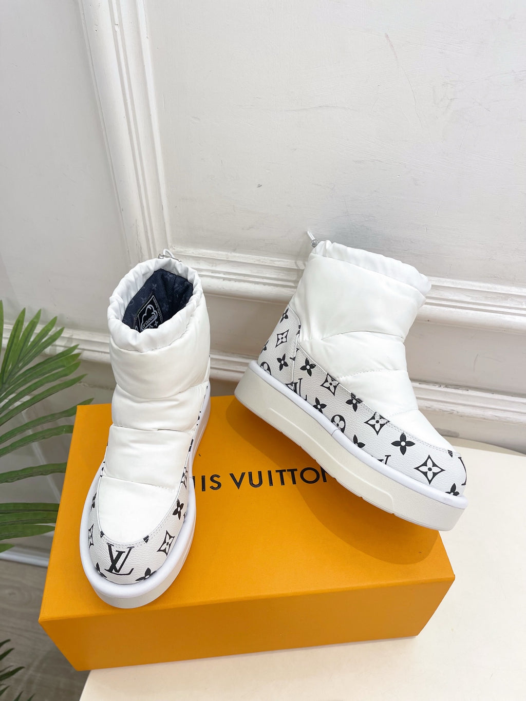 Louis Vuitton Bot