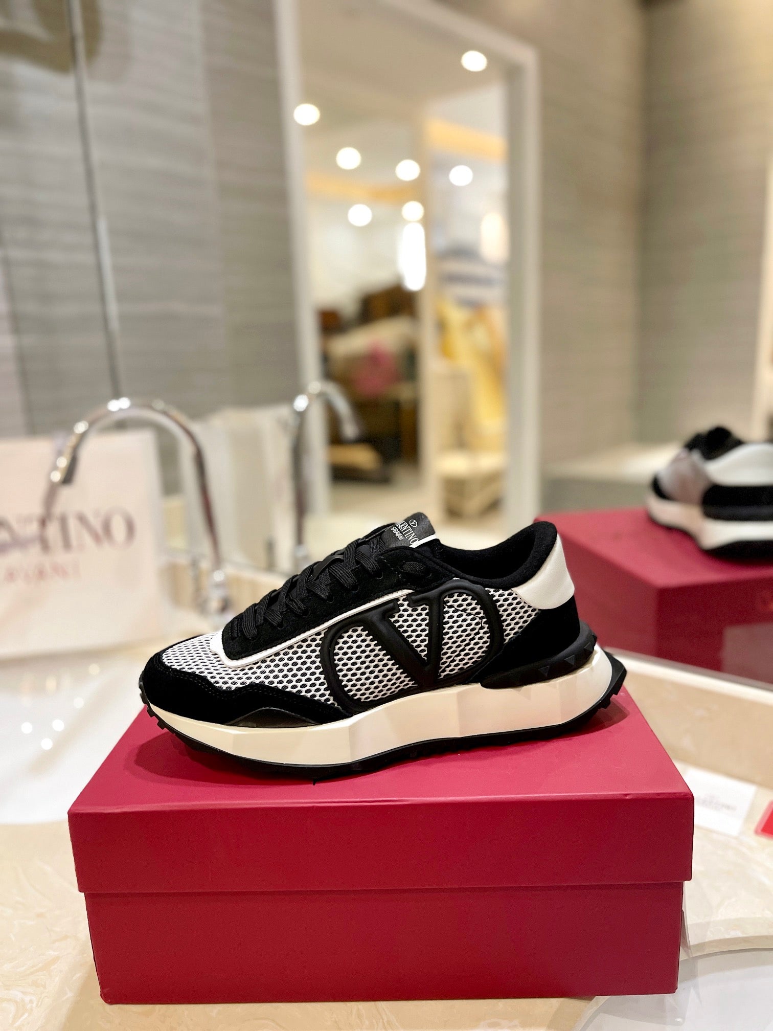 Valentino Sneaker