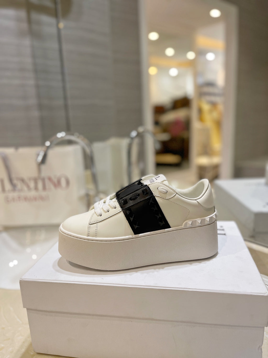 Valentino Sneaker