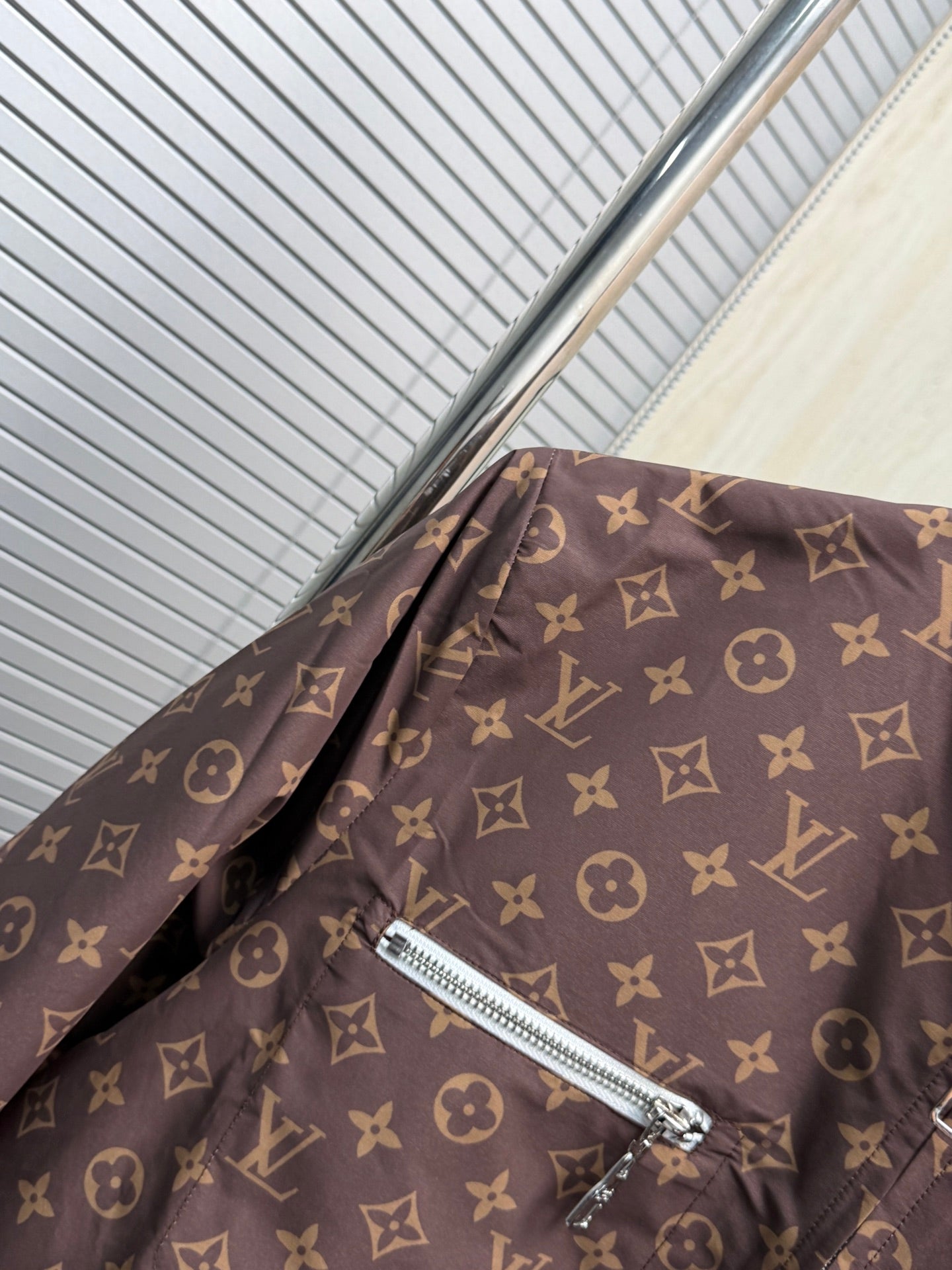 Louis Vuitton İnce Mont