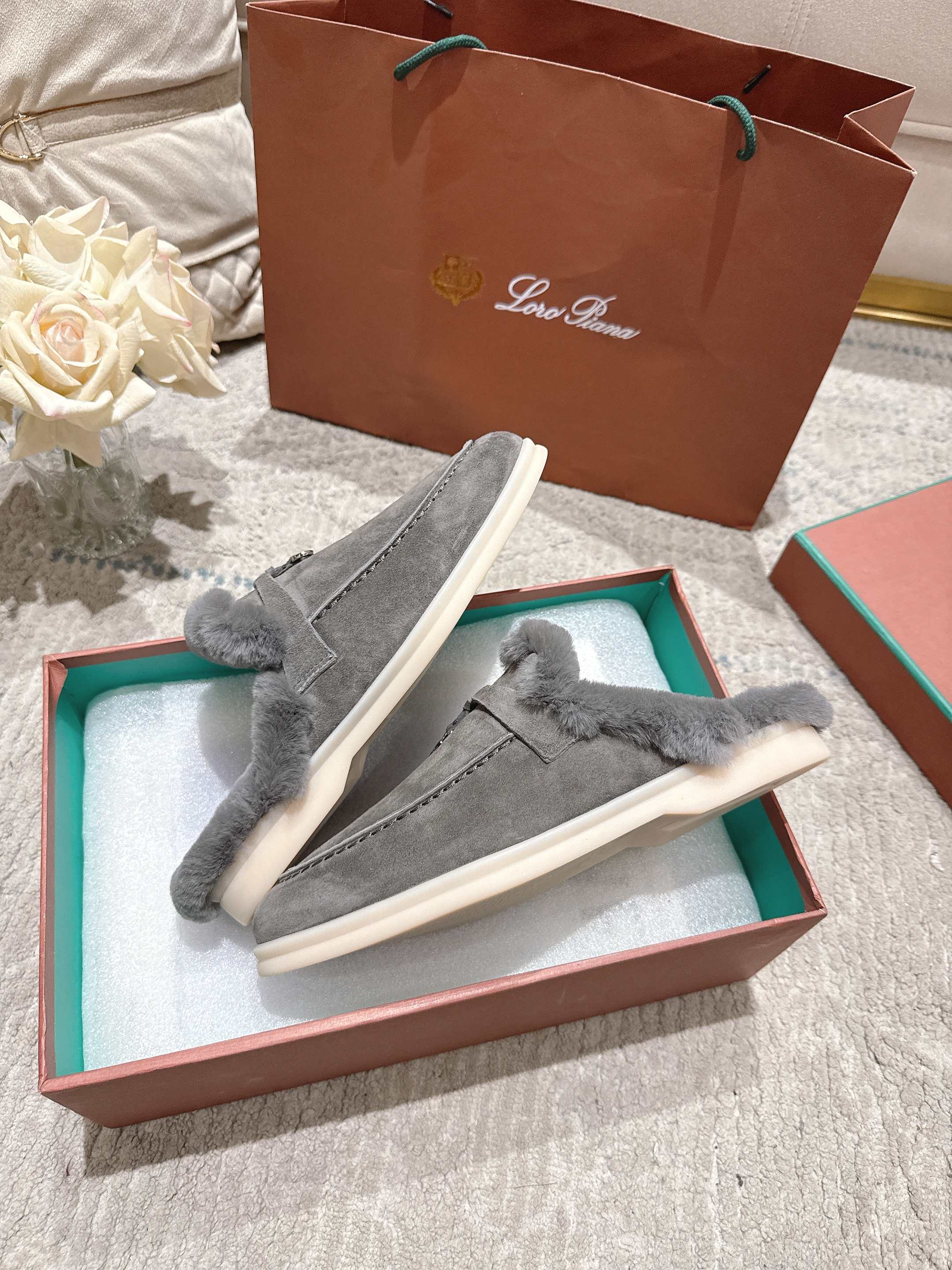 Loro Piana Slipper