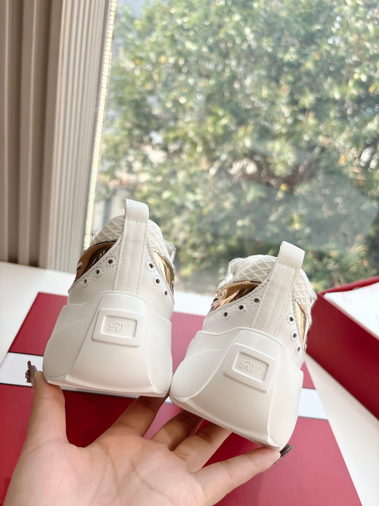 Roger Vivier Sneaker