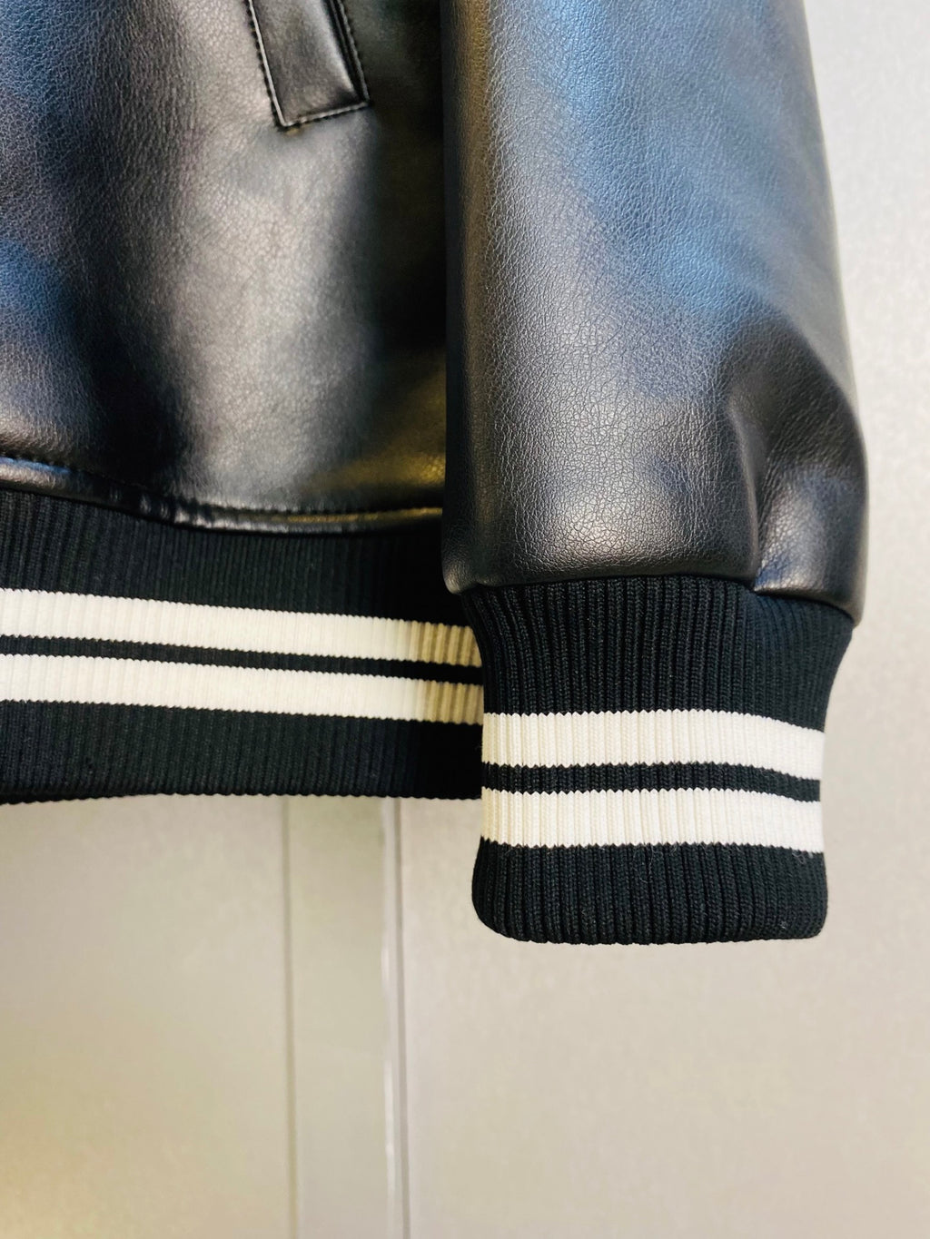 Louis Vuitton Deri Mont