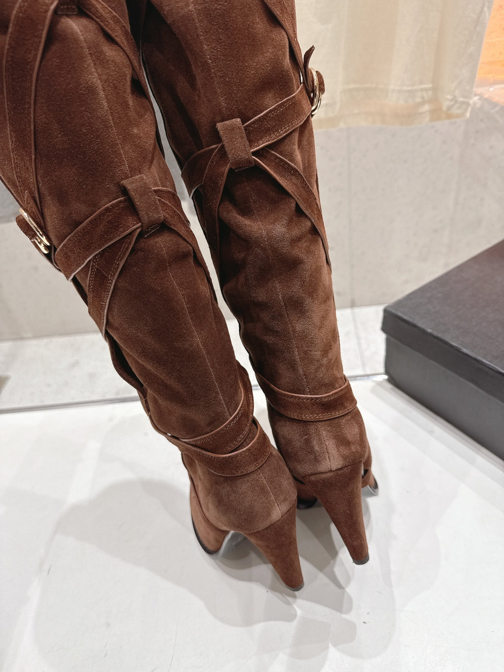 Yves Saint Laurent Uzun Çizme