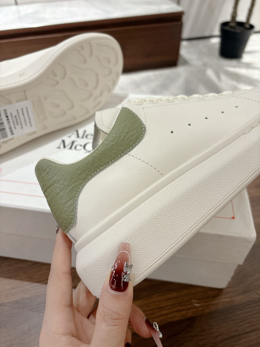 Alexander McQueen Sneaker