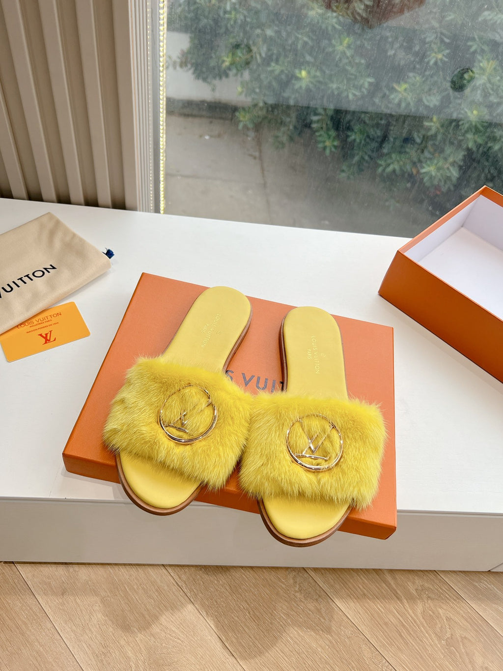 Louis Vuitton Slipper