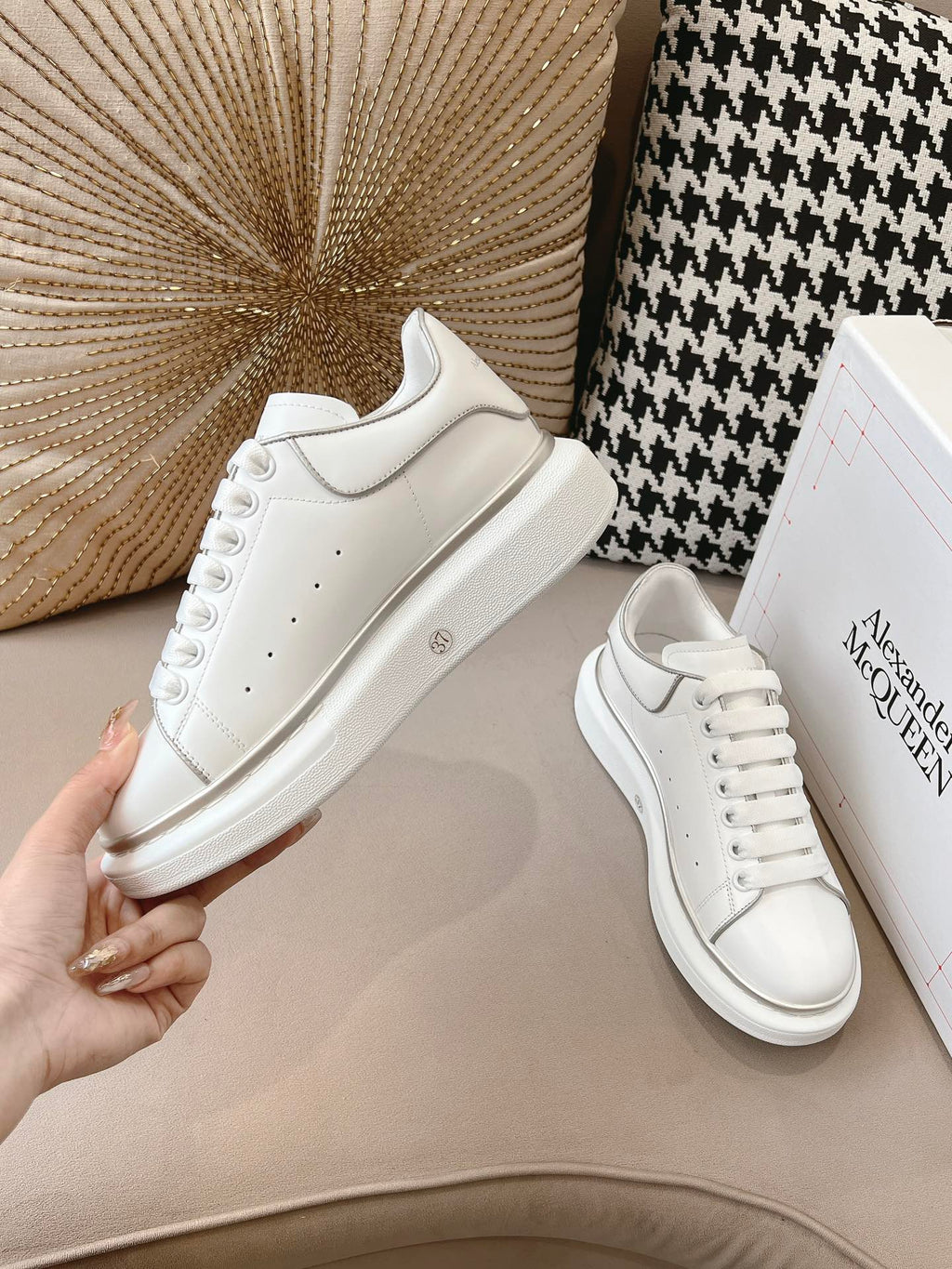 Alexander McQueen Sneaker