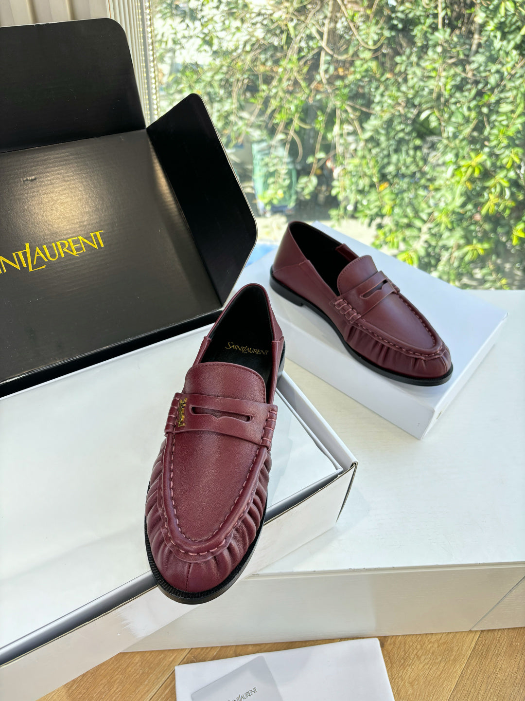 Saint Laurent Loafer