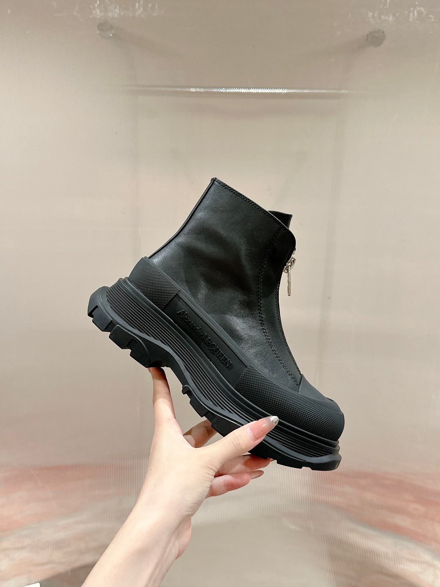 Alexander McQueen Bot