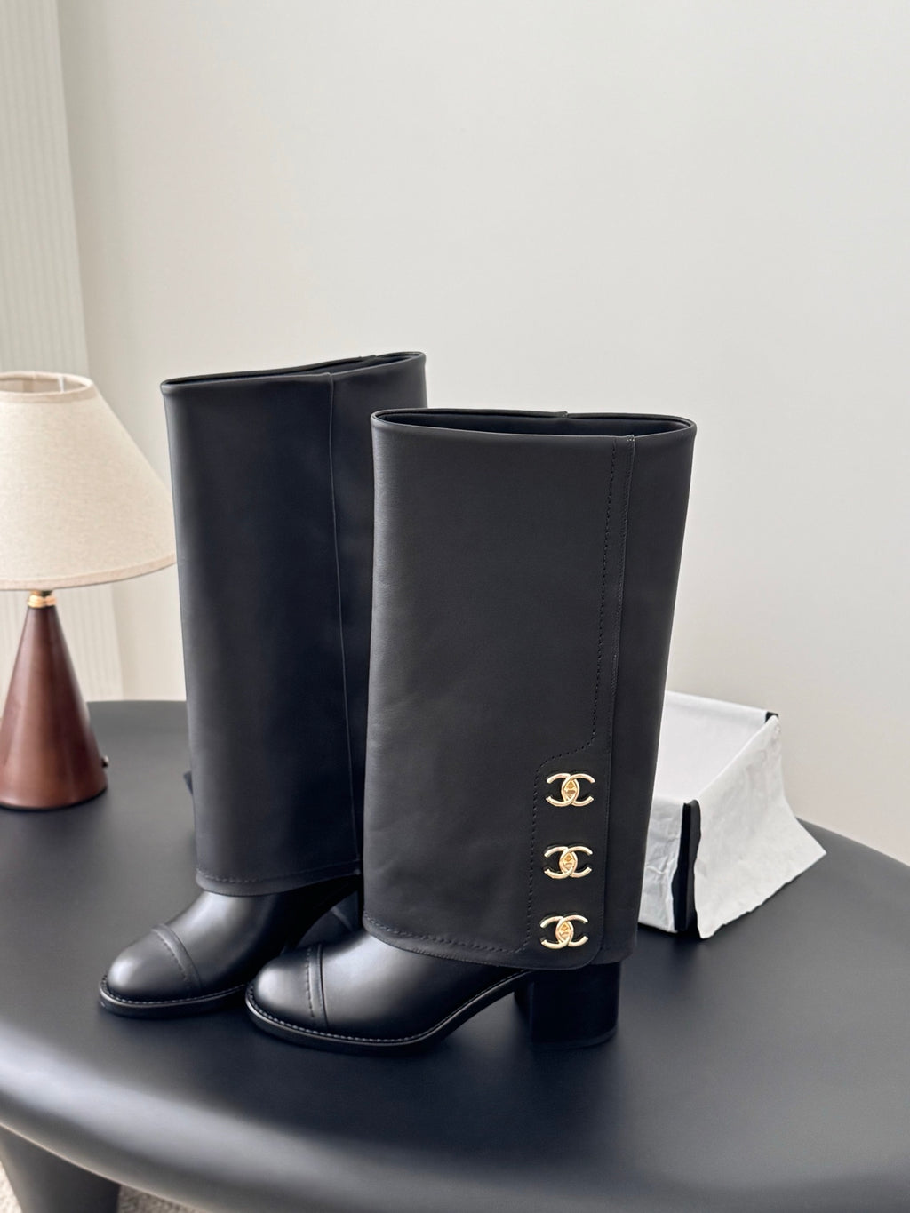 Chanel Çizme