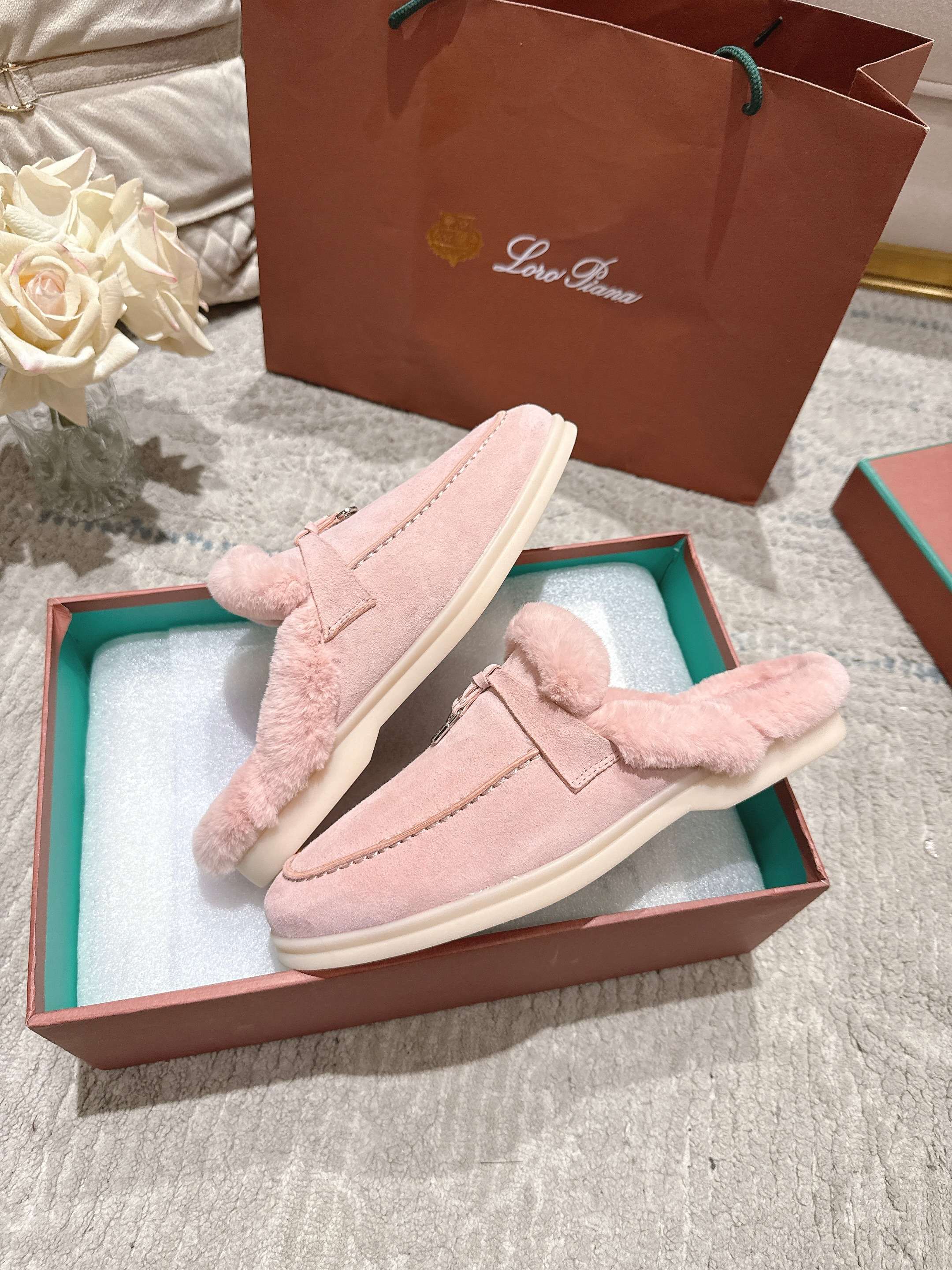 Loro Piana Slipper