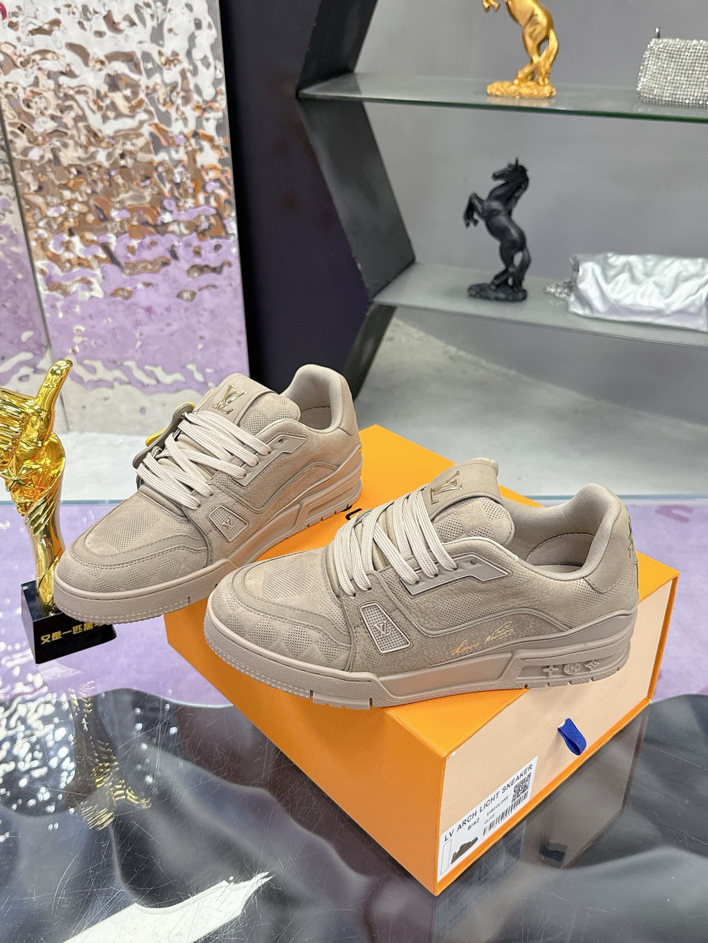 Louis Vuitton Sneaker