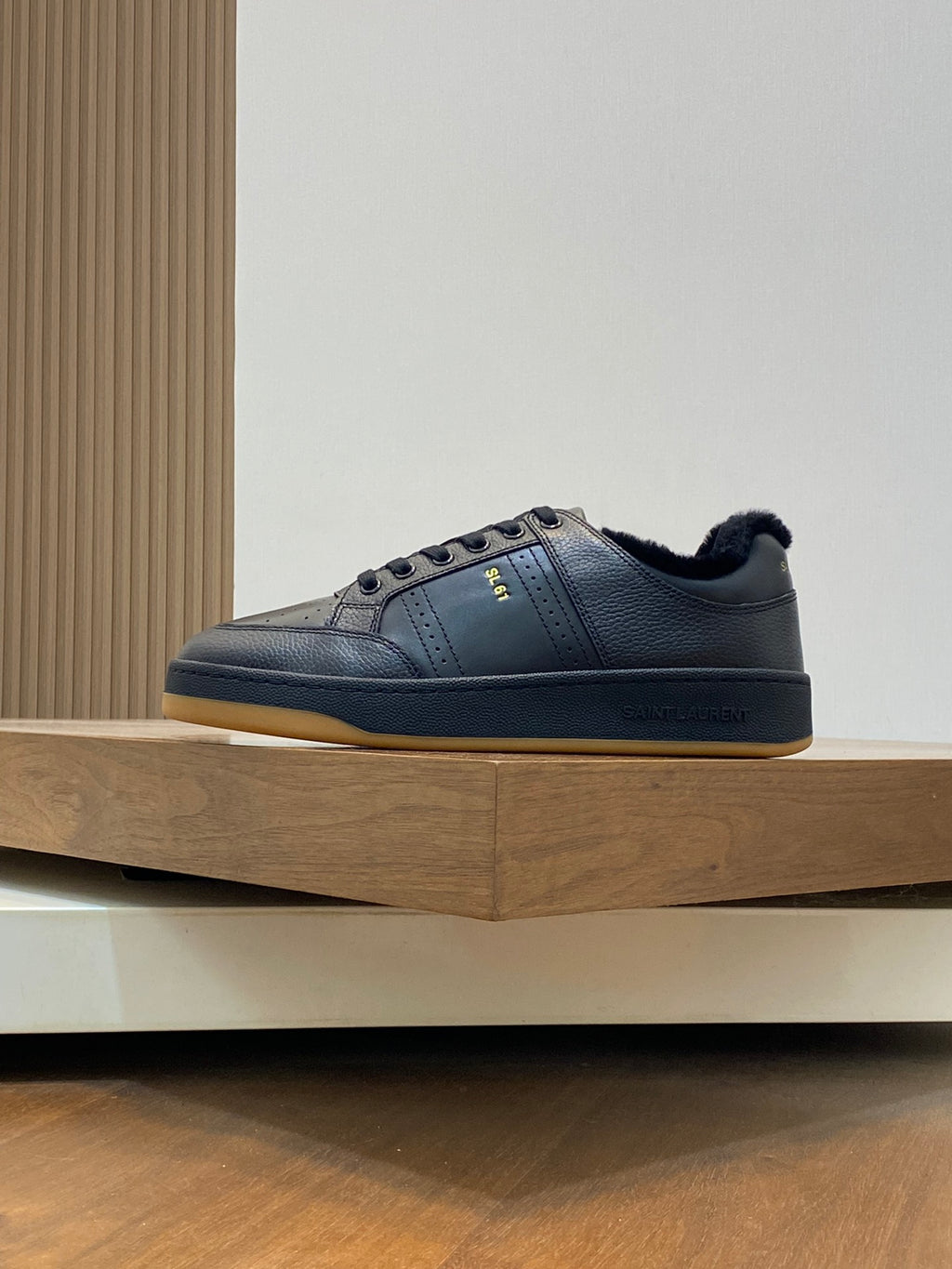 Yves Saint Laurent Sneaker