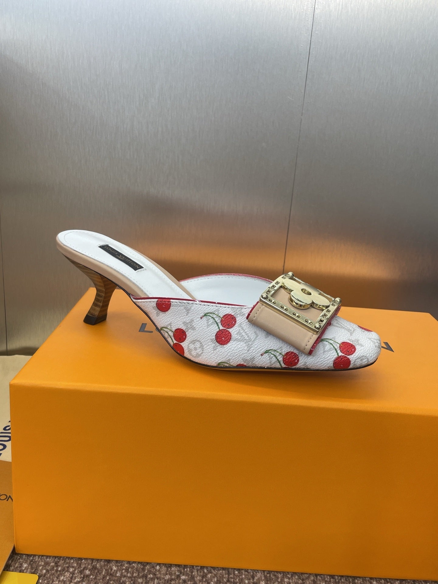 Louis Vuitton Topuklu