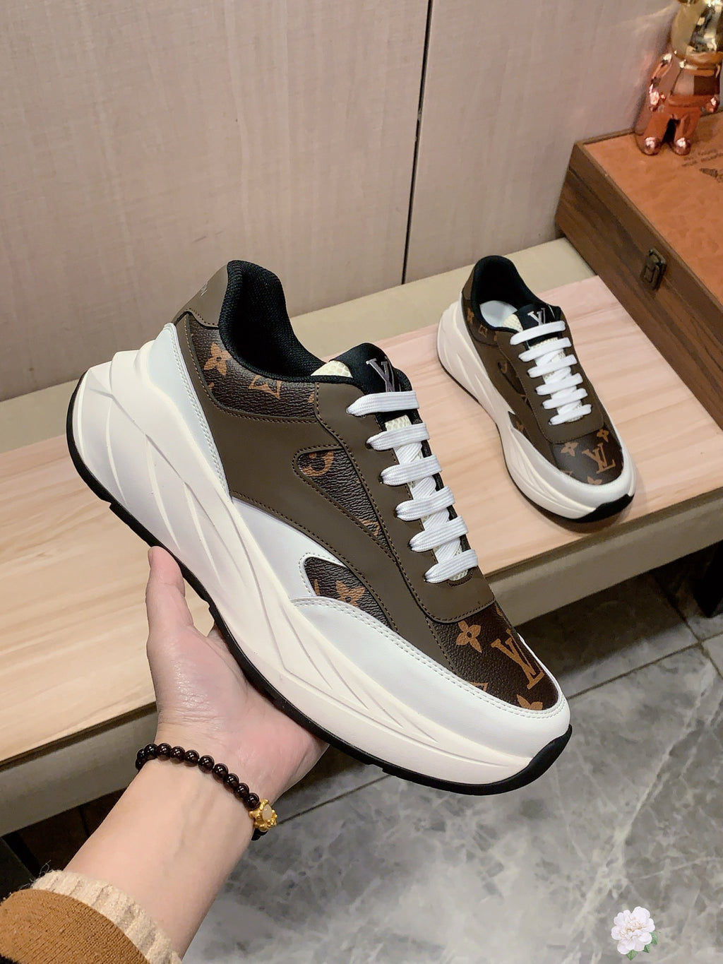 Louis Vuitton Sneaker