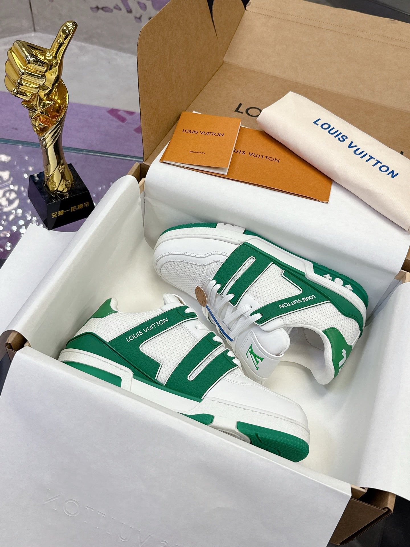 Louis Vuitton Sneaker