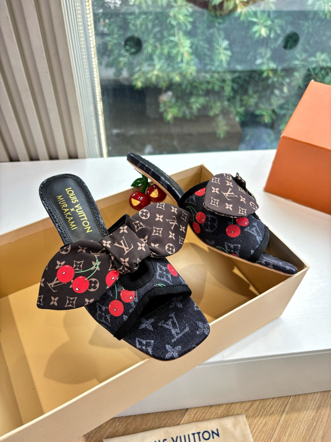 Louis Vuitton Topuklu