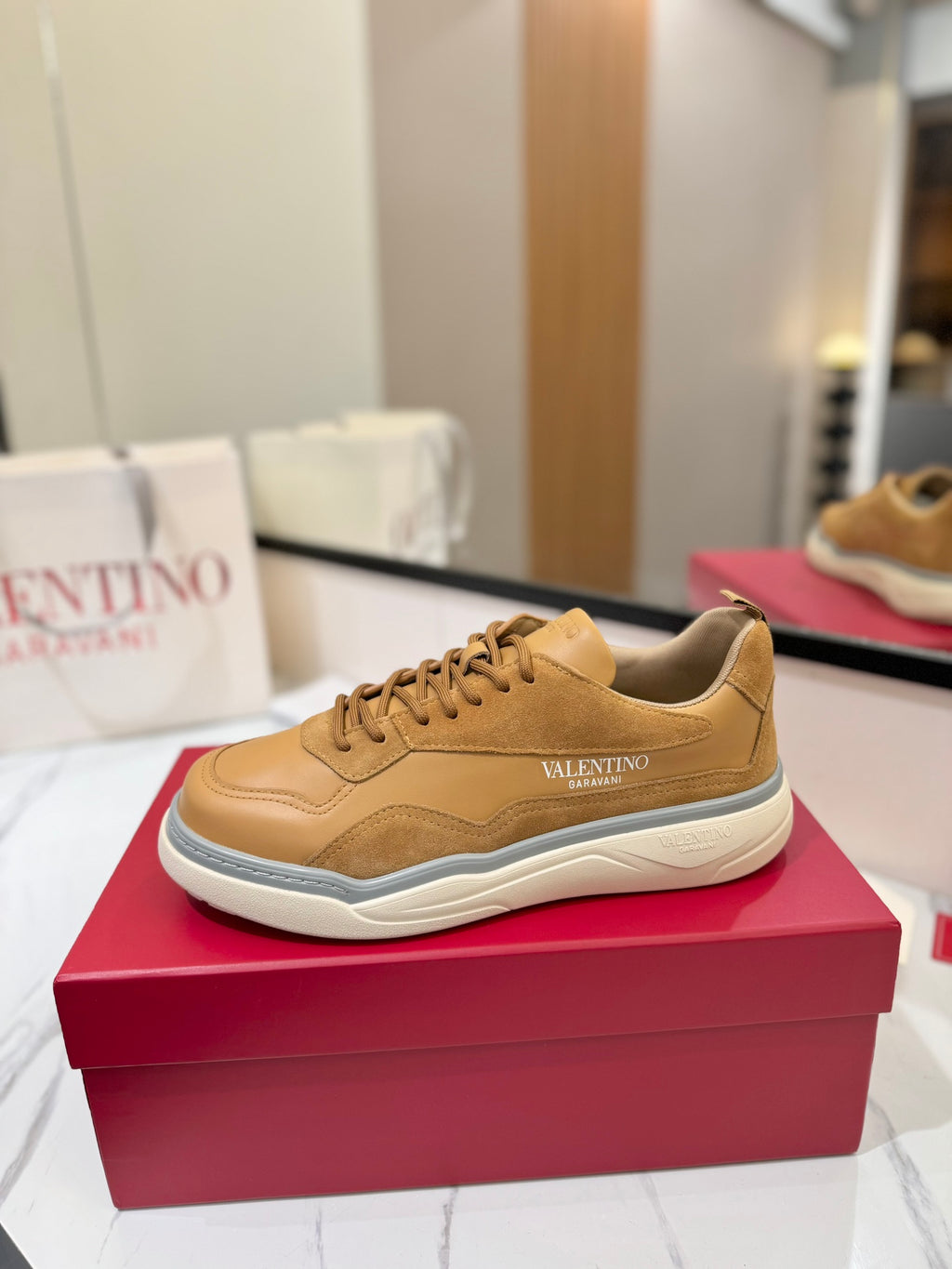 Valentino Sneaker