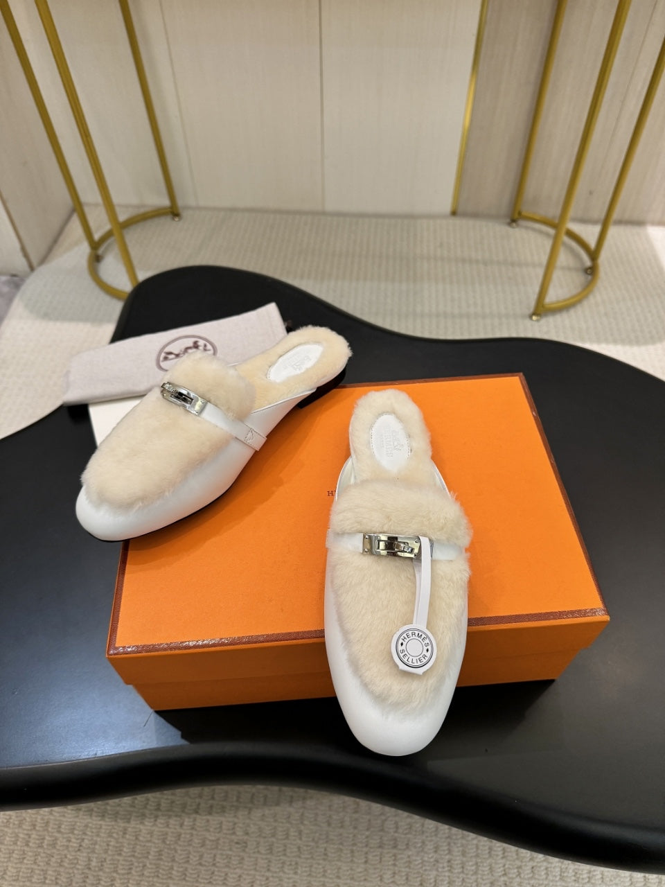 Hermes Slipper