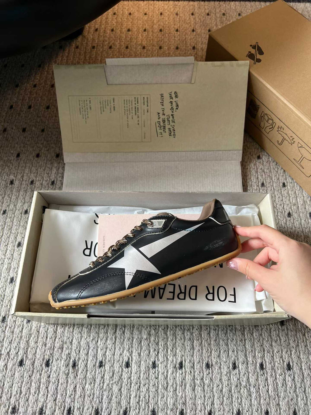 Golden Goose Sneaker