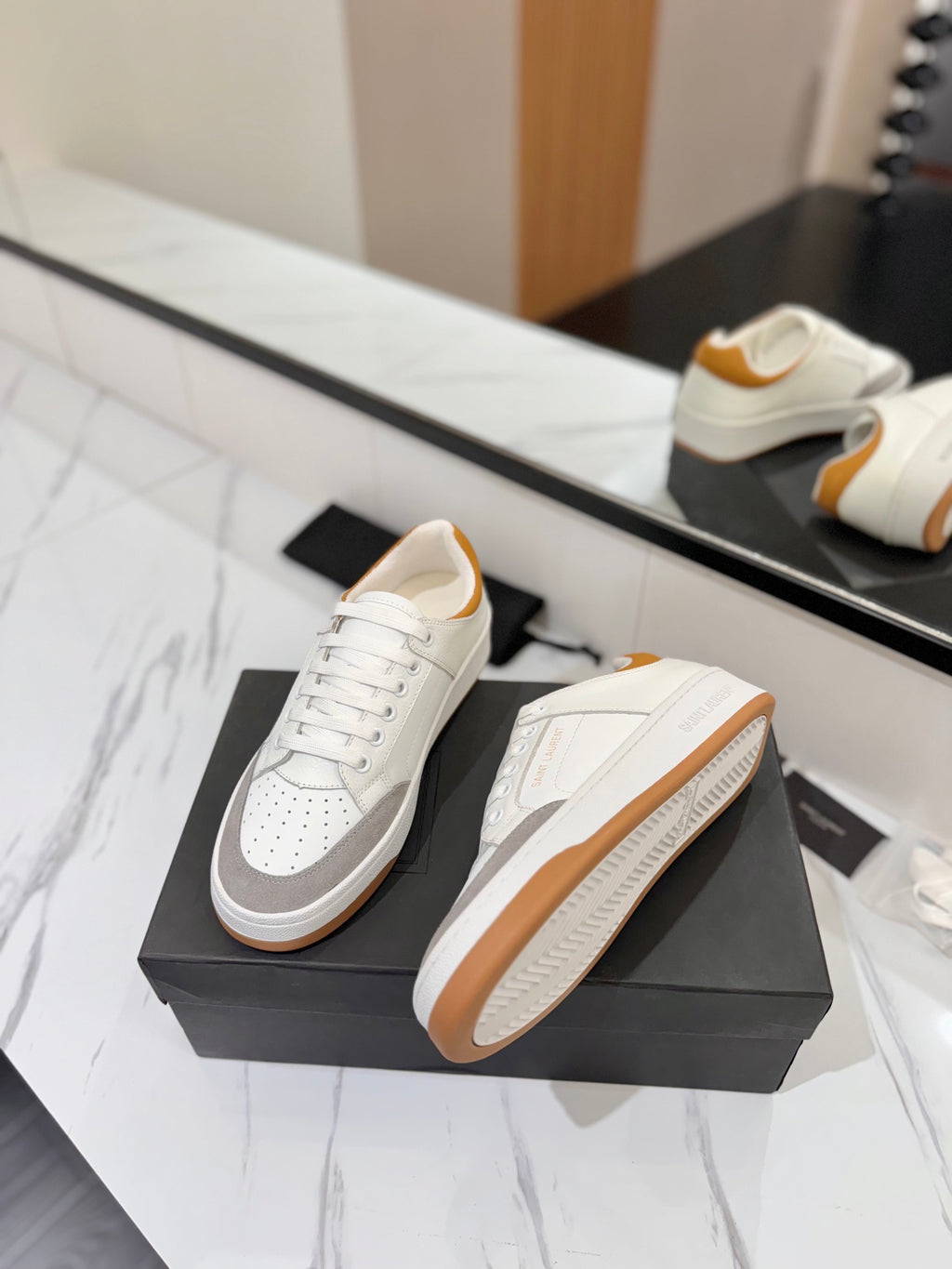 Saint Laurent Sneaker