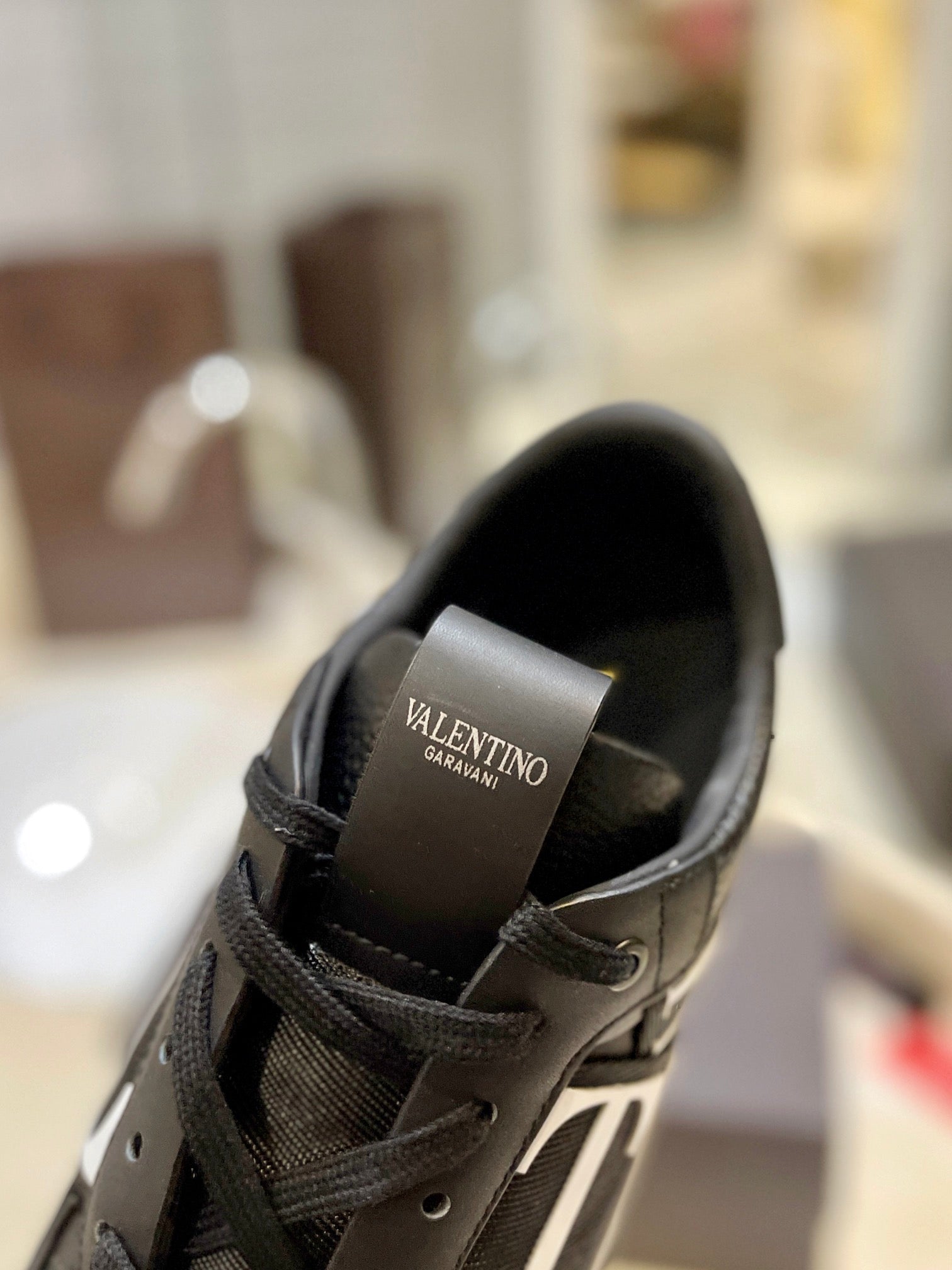 Valentino Sneaker