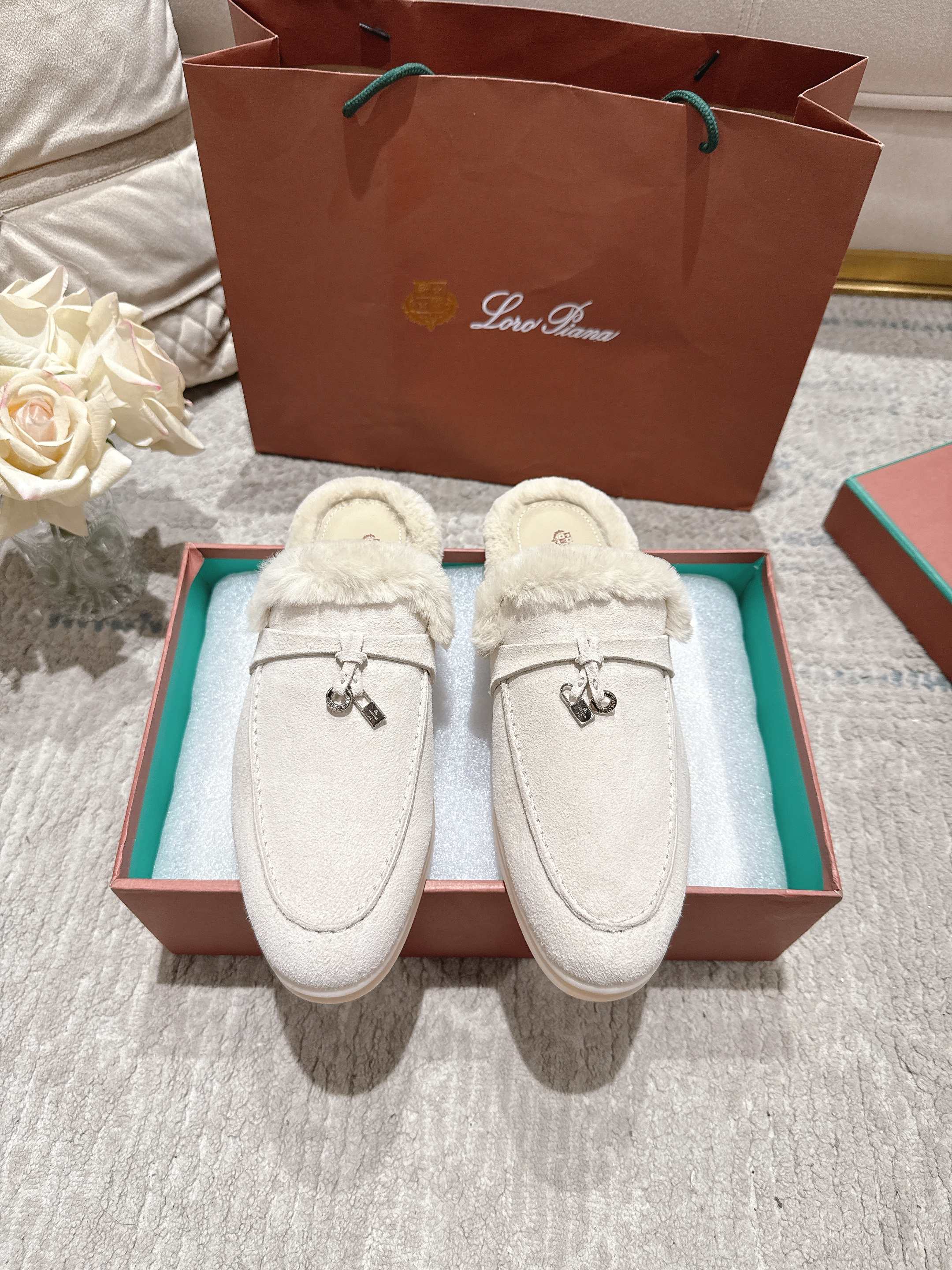 Loro Piana Slipper