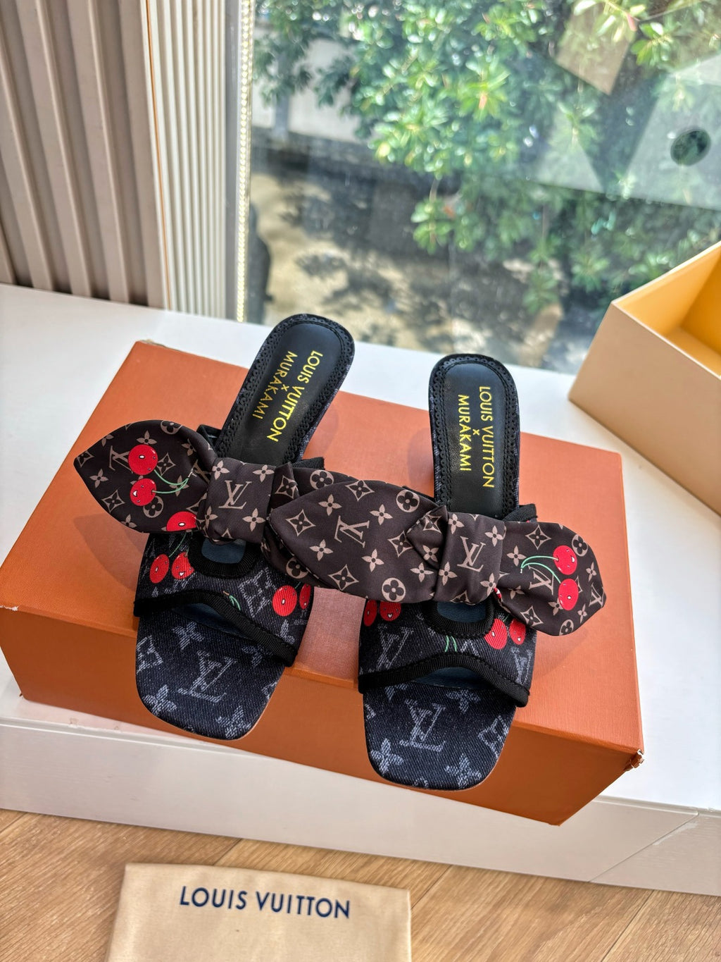 Louis Vuitton Topuklu