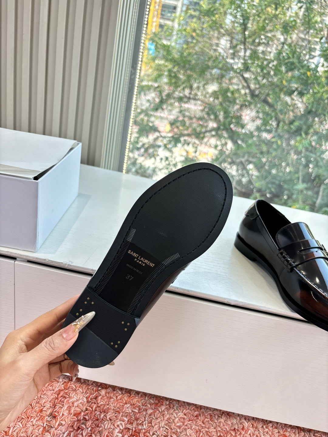 Yves Saint Laurent Loafer