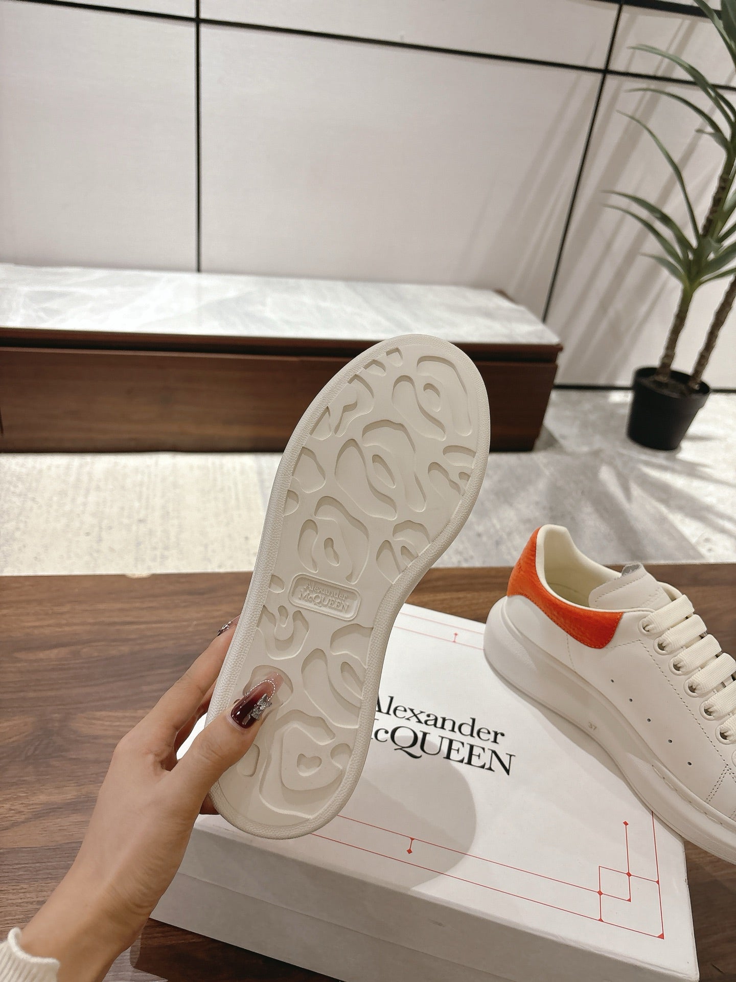 Alexander McQueen Sneaker