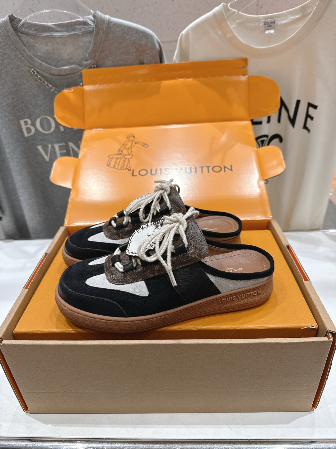 Louis Vuitton Sneaker